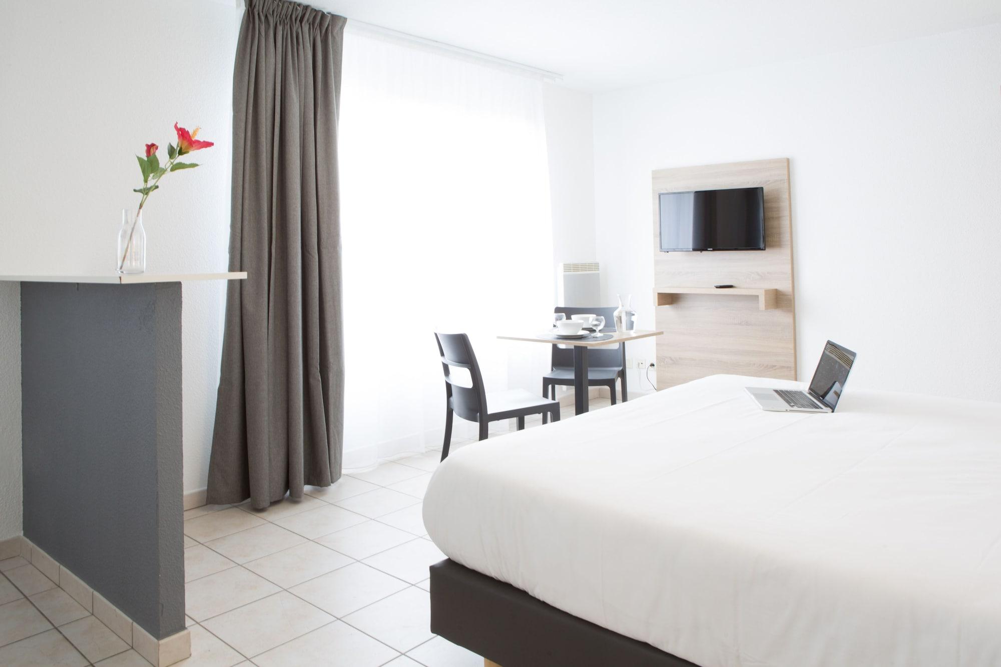 Comfort Aparthotel Divonne La Versoix Bagian luar foto