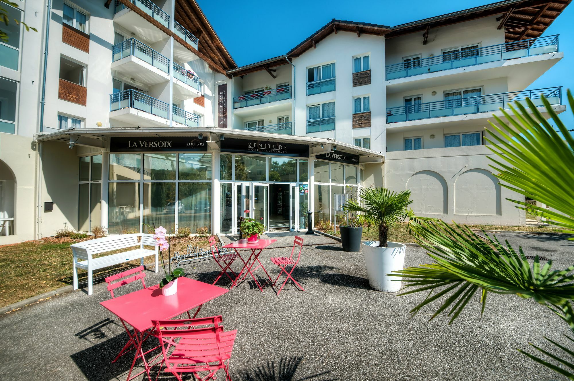 Comfort Aparthotel Divonne La Versoix Bagian luar foto